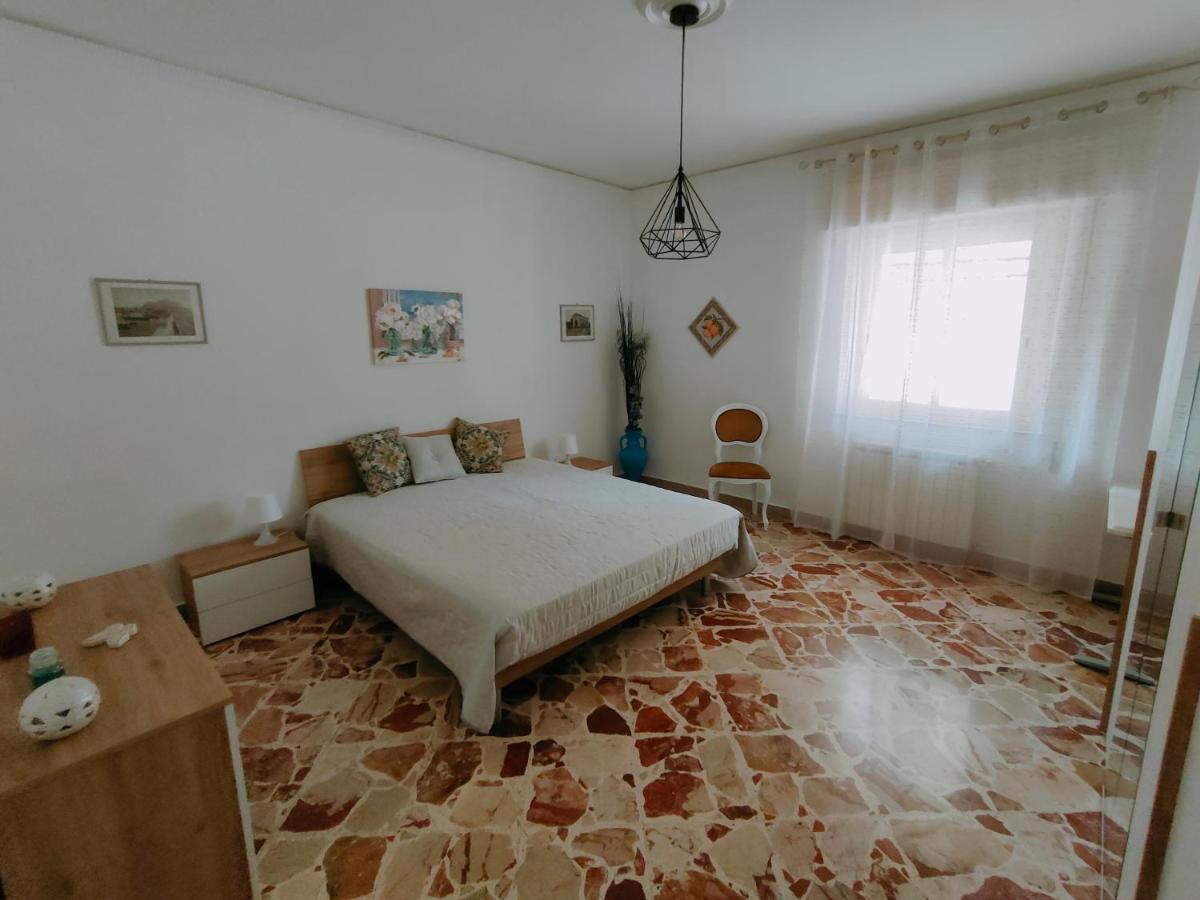 Casa Vacanza La Sicula Palermo Exteriör bild