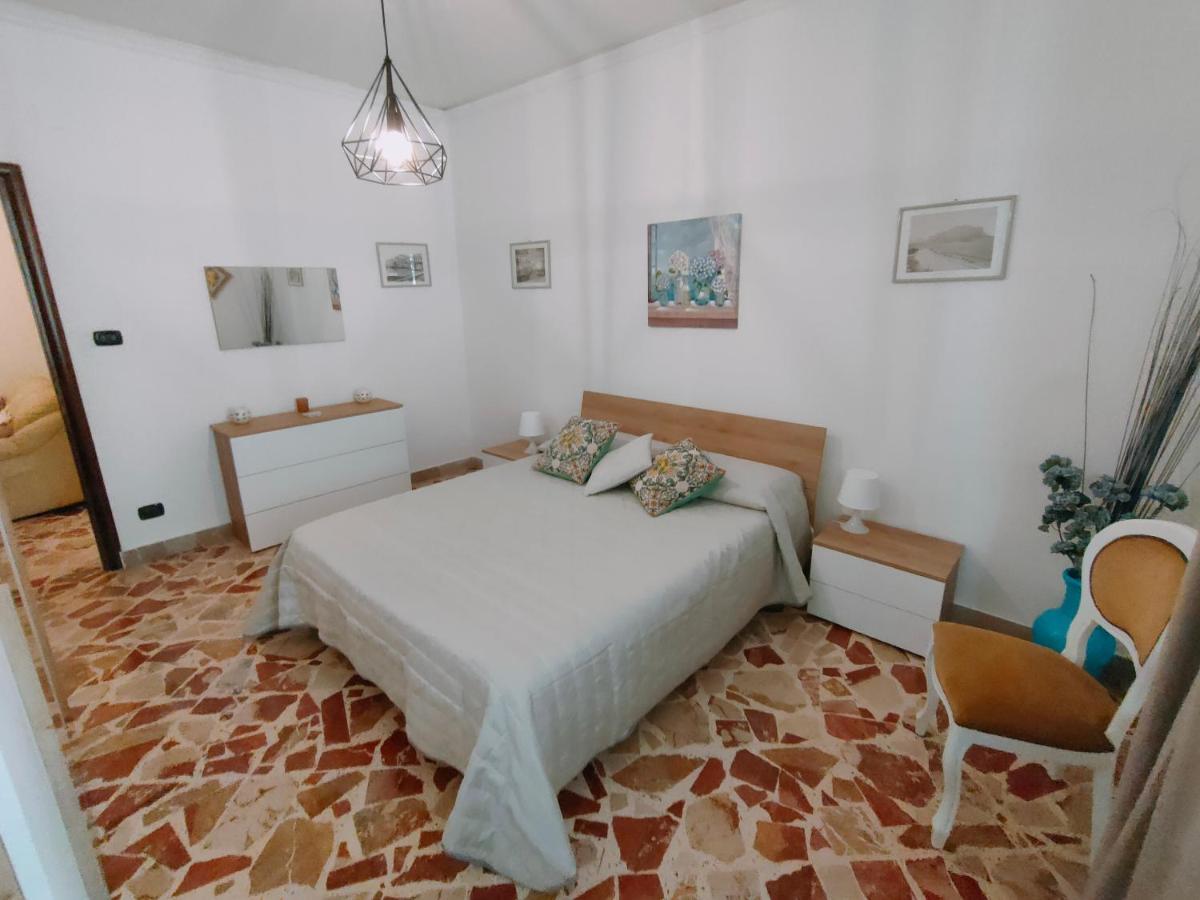 Casa Vacanza La Sicula Palermo Exteriör bild